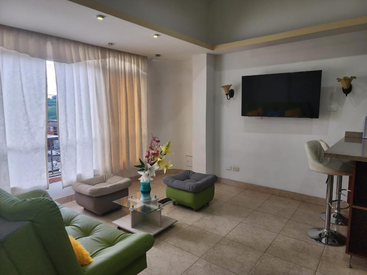 Fantastico Apto Completo En El Centro De Pereira Villa Bagian luar foto